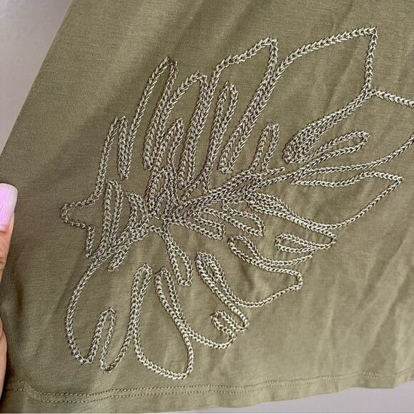 Chico’s by Chico’s Army Green Shirt Embroidered Medium - Size 1 - Picture 5 of 8